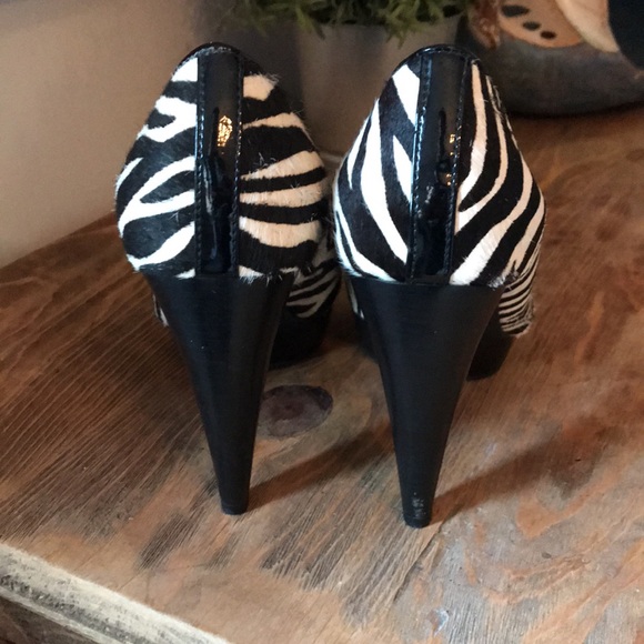 Michael Kors Heels - Picture 2 of 5